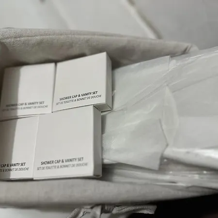 Treasure: Chic 2br-apartment 8min To Skanderbeg Place טיראנה