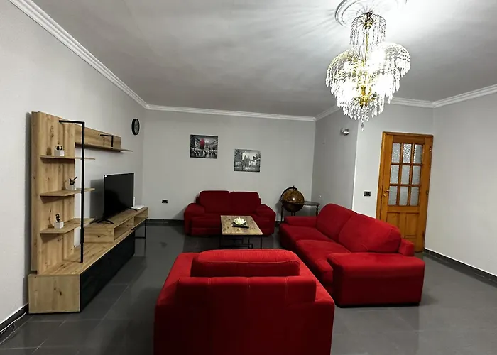 Διαμέρισμα Treasure: Chic 2br-apartment 8min To Skanderbeg Place *