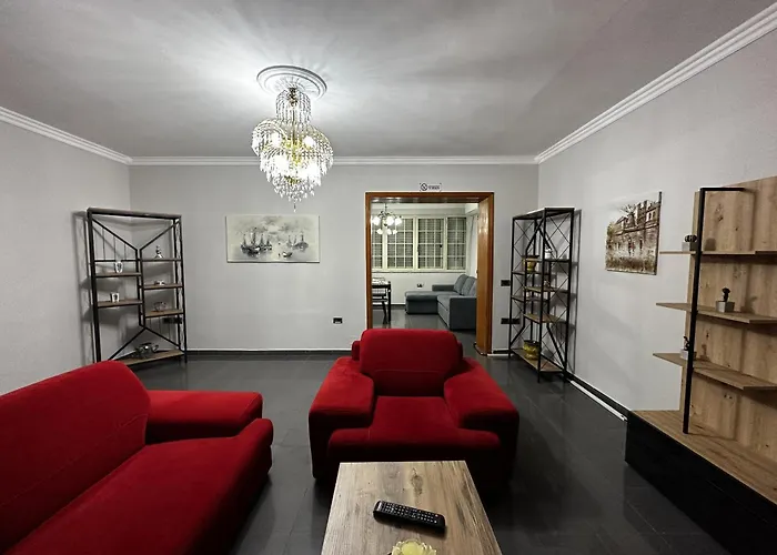 Διαμέρισμα Treasure: Chic 2br-apartment 8min To Skanderbeg Place Τίρανα