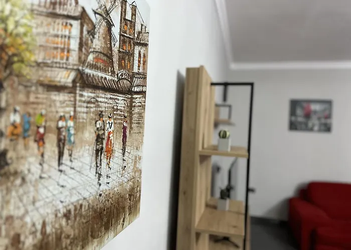 Διαμέρισμα Treasure: Chic 2br-apartment 8min To Skanderbeg Place *