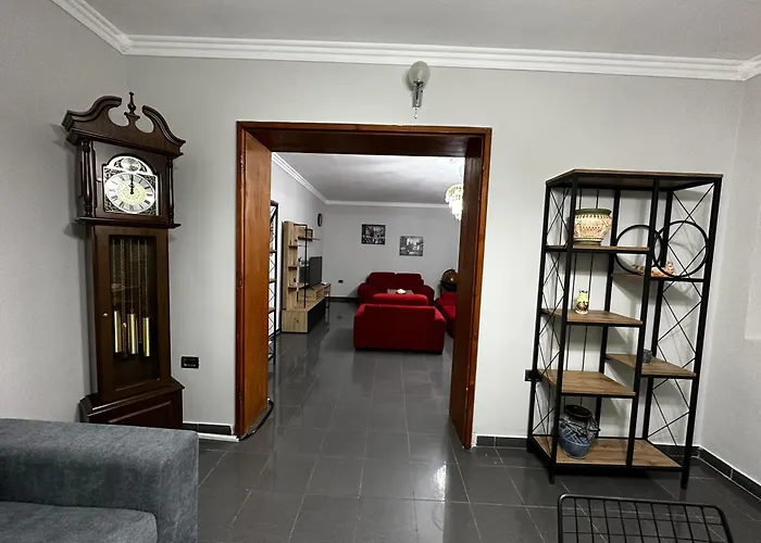 Treasure: Chic 2br-apartment 8min To Skanderbeg Place Апартаменты *