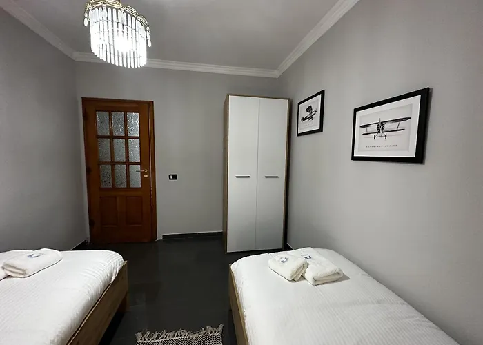 Апартаменты Treasure: Chic 2br-apartment 8min To Skanderbeg Place